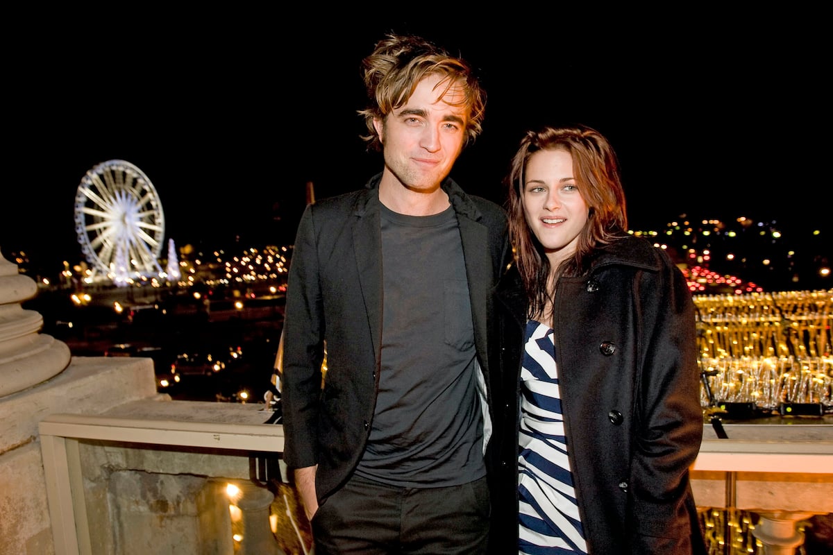 Twilight cast members Robert Pattinson and Kristen Stewart wear black to a photocall in Paris