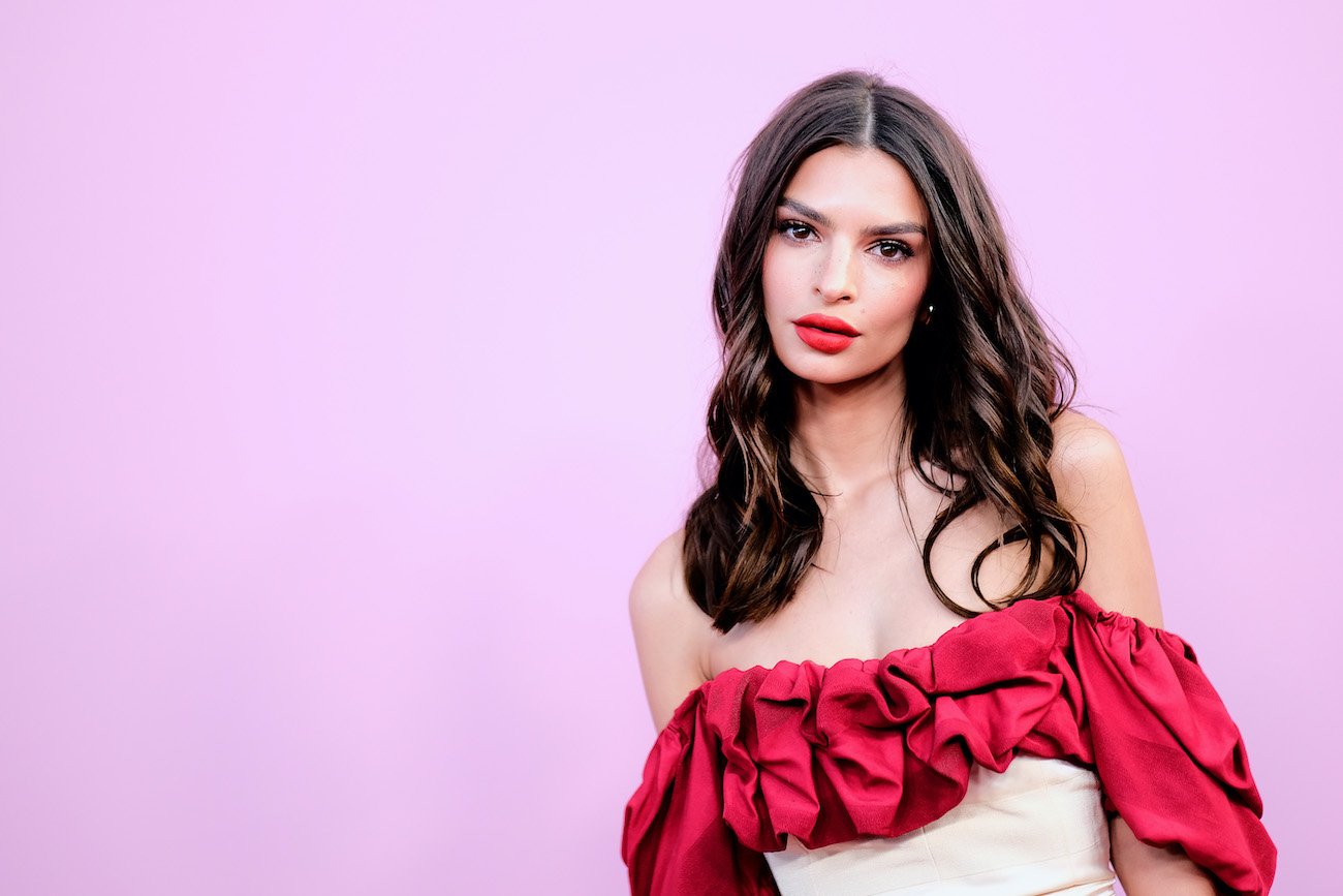 Model Emily Ratajkowski, who is reportedly dating Pete Davidson in November 2022