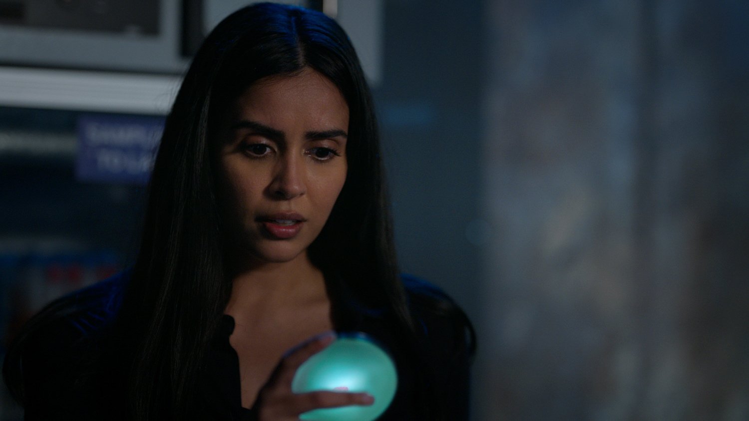 Parveen Kaur as Saanvi Bahl holding a glowing dish as part of a Calling in Manifest Season 4 Part 1