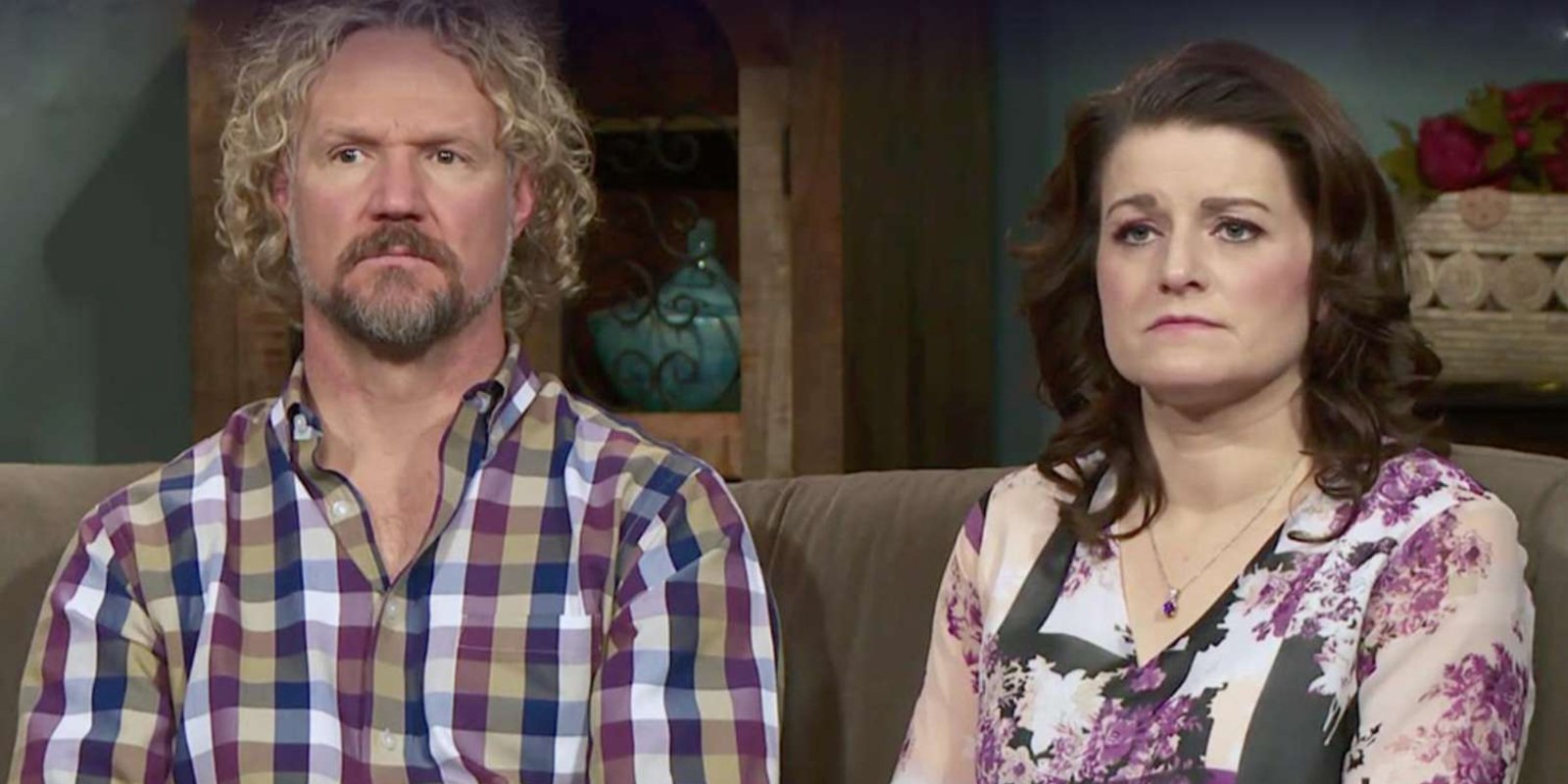 'Sister Wives' stars Kody and Robyn Brown pose during a confessional for the TLC series.