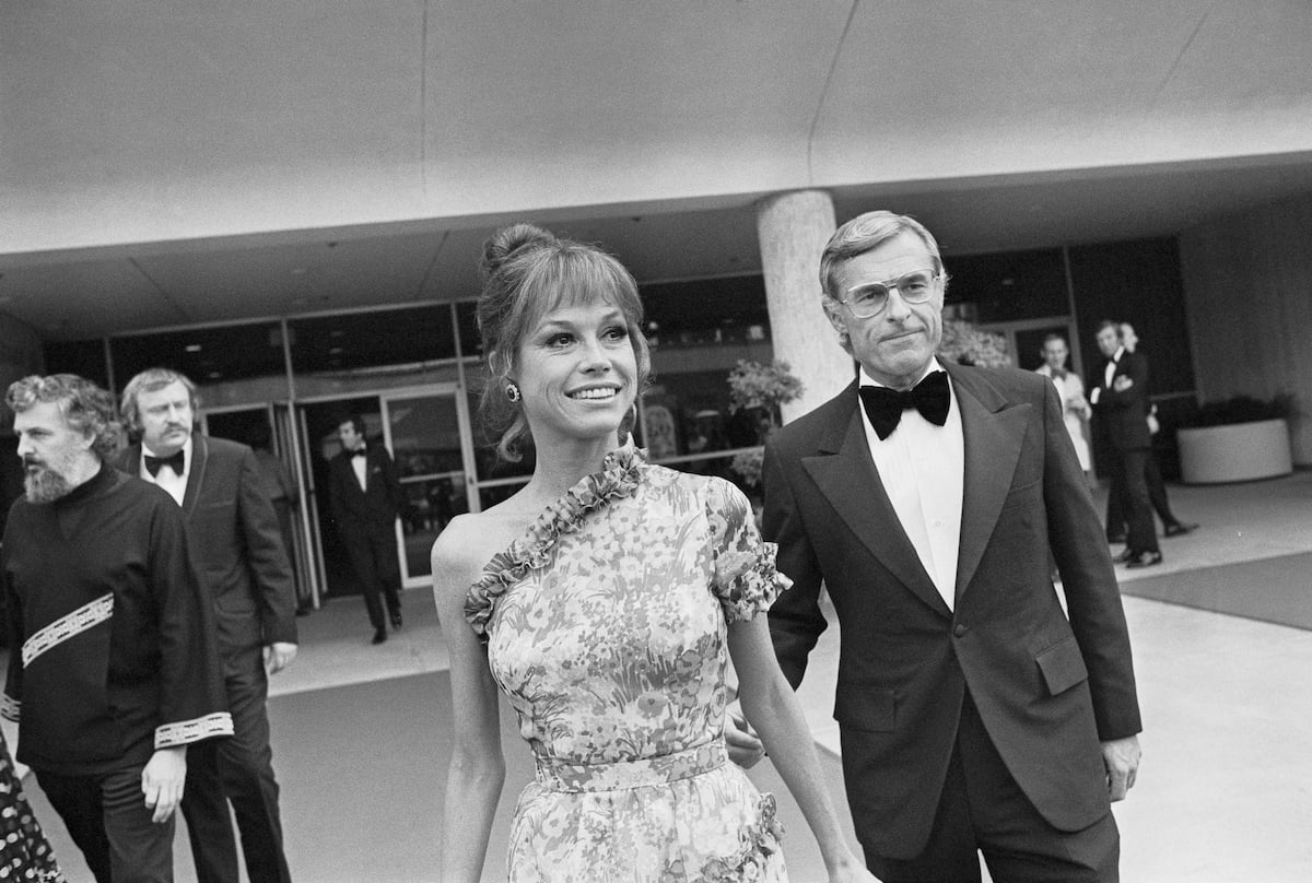 Actress Mary Tyler Moore arrives for the 1973 Annual Emmy Awards with her husband Grant Tinker