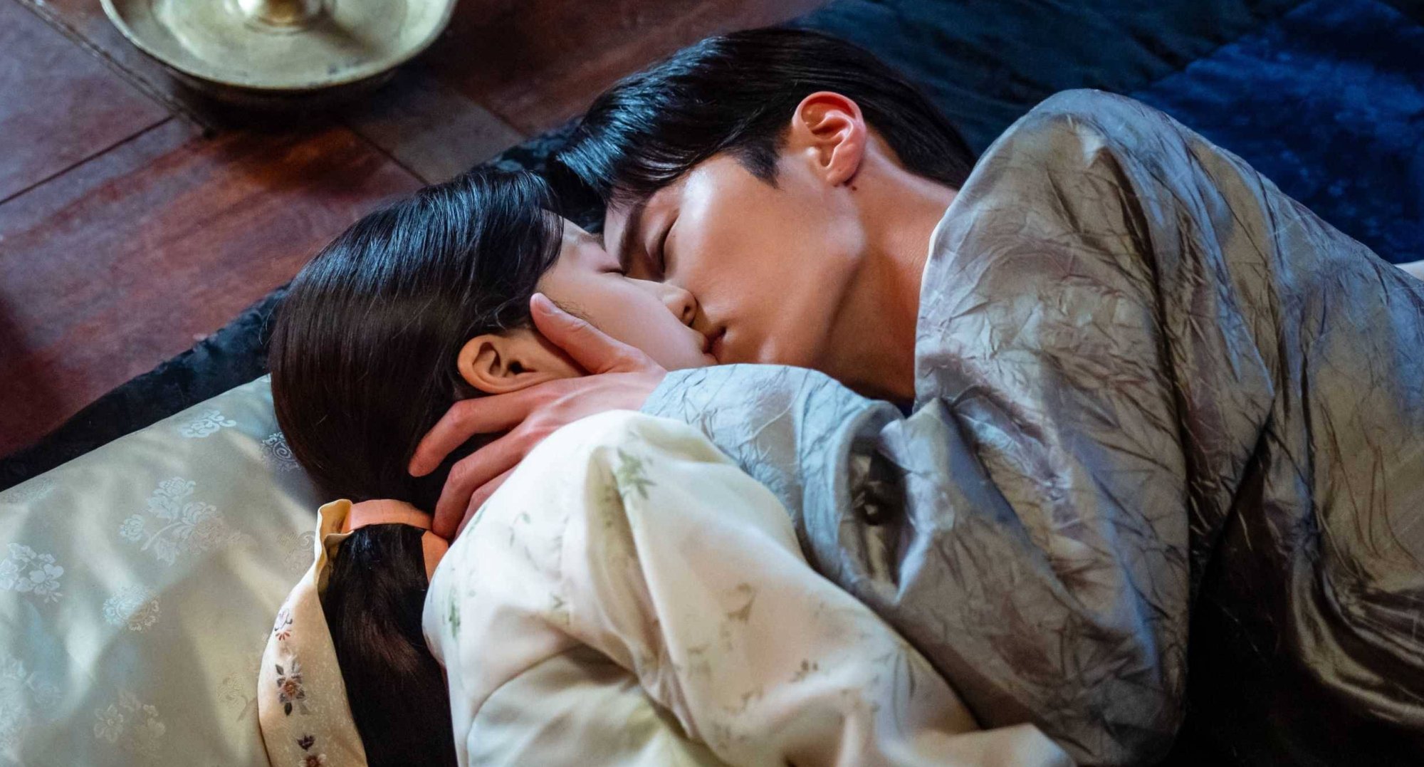 Bu-yeon and Jang Uk kiss in 'Alchemy of Souls' Season 2 Episode 4.