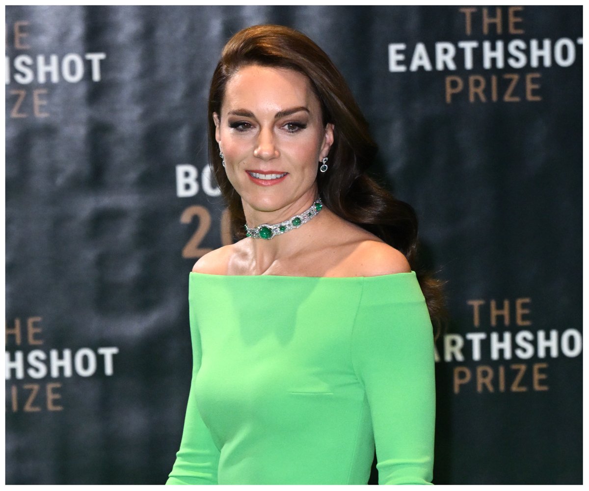 Kate Middleton wearing a green dress and emerald necklace to the Earthshot Awards in the US.