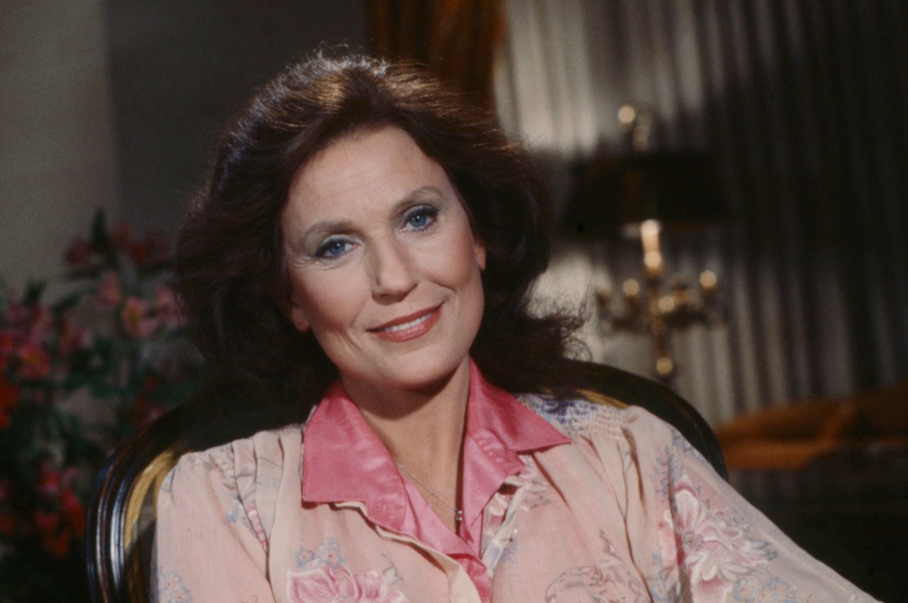 Loretta Lynn appearing on the ABC tv special 'The Barbara Walters Summer Special' in 1981.