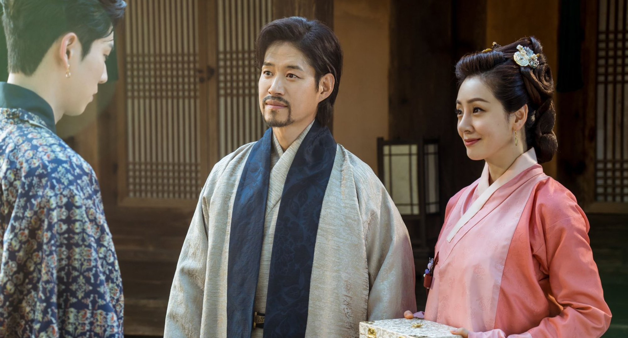Maidservant Kim and Park Jin in 'Alchemy of Souls' Season 2.