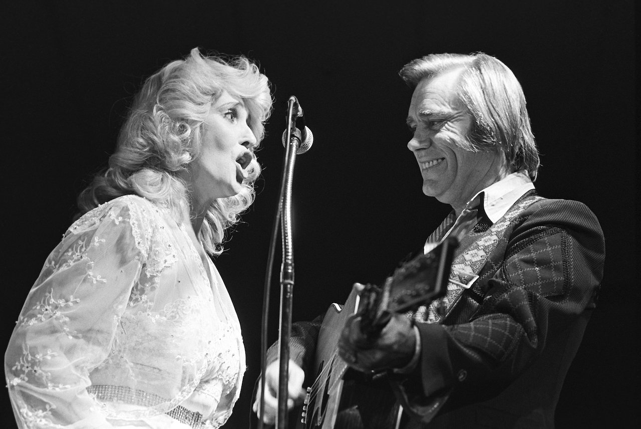 Tammy Wynette performed with George Jones on 10/05/1980 at the Countryside Opry.