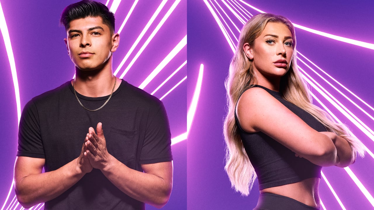 Horacio Gutiérrez and Olivia Kaiser posing for 'The Challenge 38' cast photos