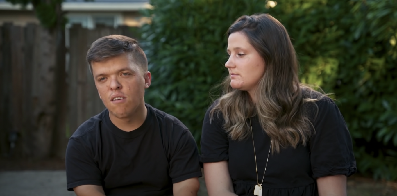 Zach Roloff and Tori Roloff talking in 'Little People, Big World'