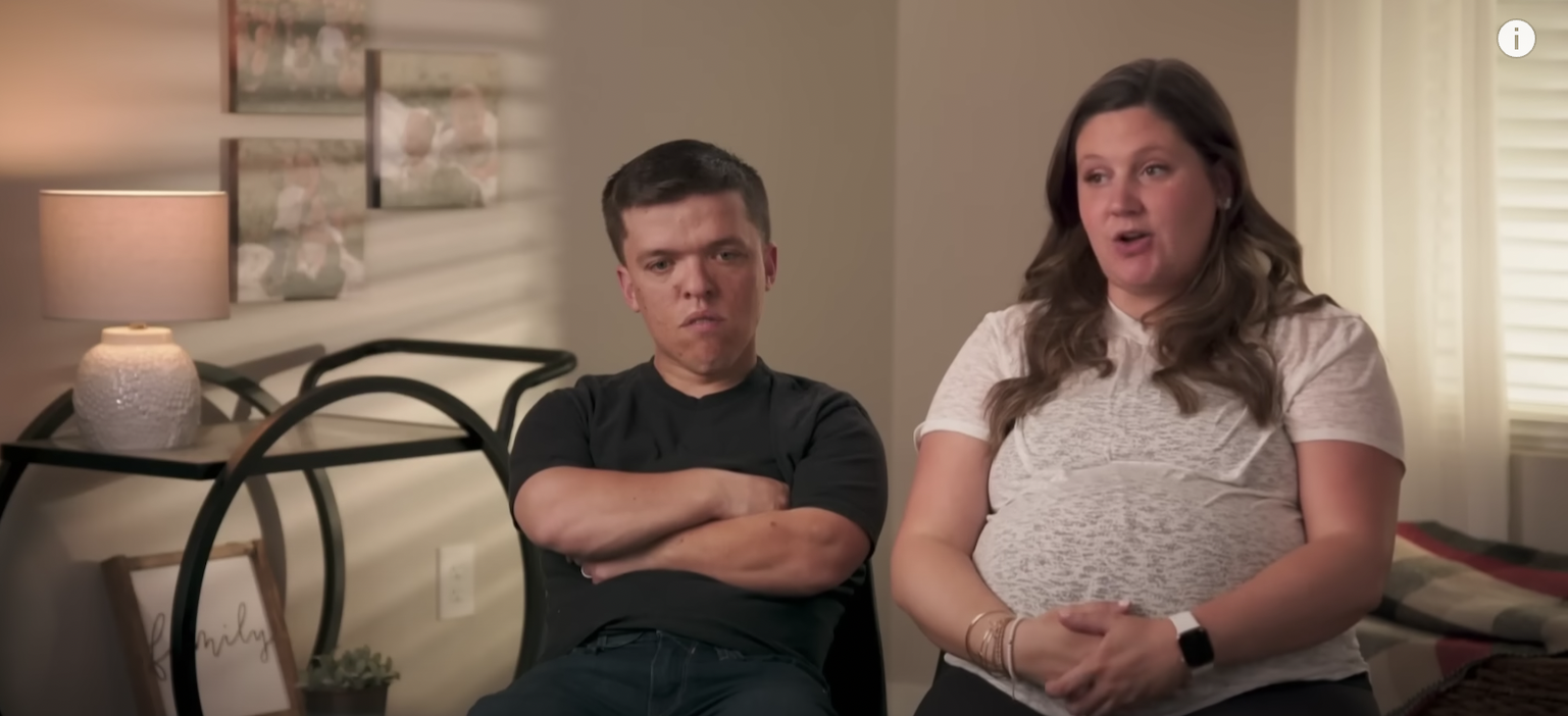 Zach and Tori Roloff speaking in 'Little People, Big World'