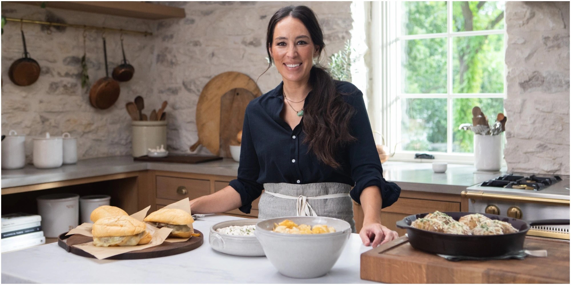 Joanna Gaines Says Her Aunt Mary’s Recipe for Christmas Candy Is ‘Time Well Spent’