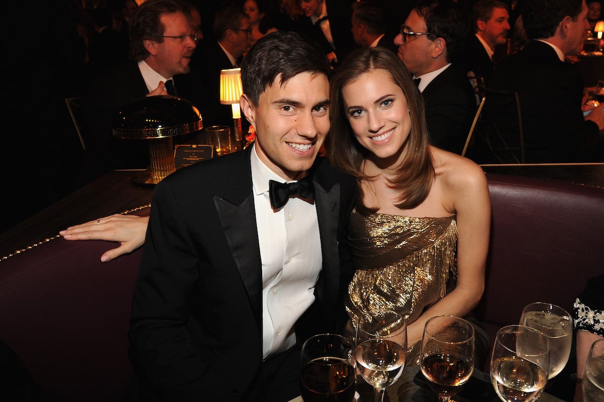 Allison Williams and Ricky Van Veen