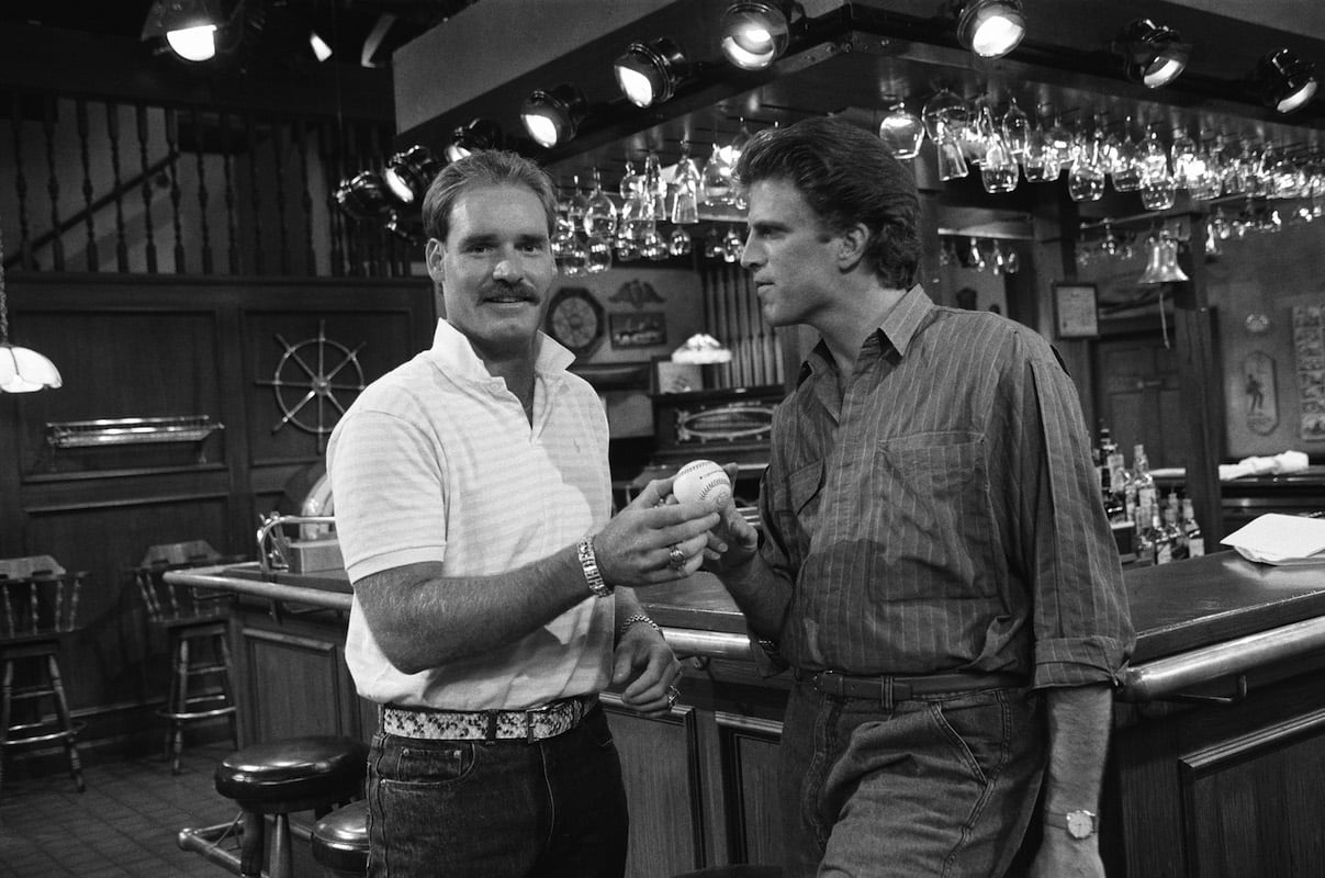 'Cheers': Wade Boggs and Ted Danson hold a baseball