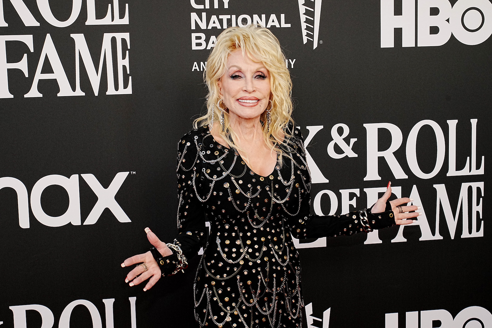 Dolly Parton attends the 37th annual Rock and Roll Hall of Fame Induction Ceremony in Los Angeles