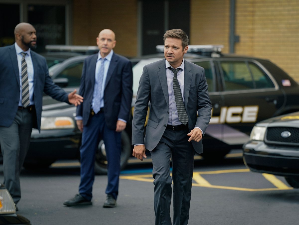 Derek Webster as Stevie, Hugh Dillon as Ian and Jeremy Renner as Mike McLusky in season 2, episode 3 of the Paramount+ series MAYOR OF KINGSTOWN