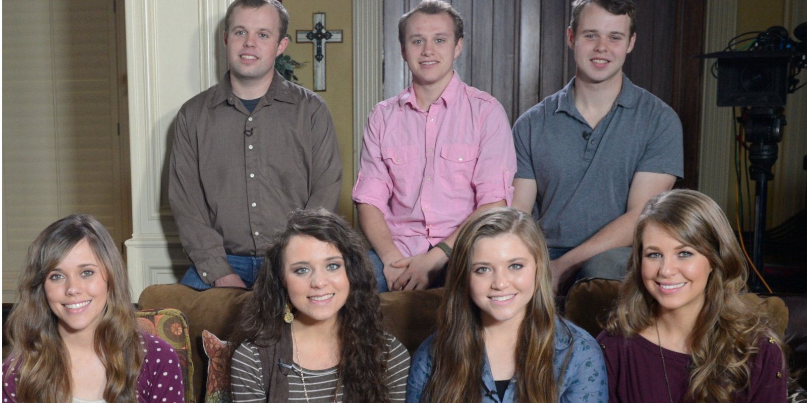 Jessa, Jinger, Joy-Anna, Jana, John-David, Josiah and Joseph Duggar pose in 2016.