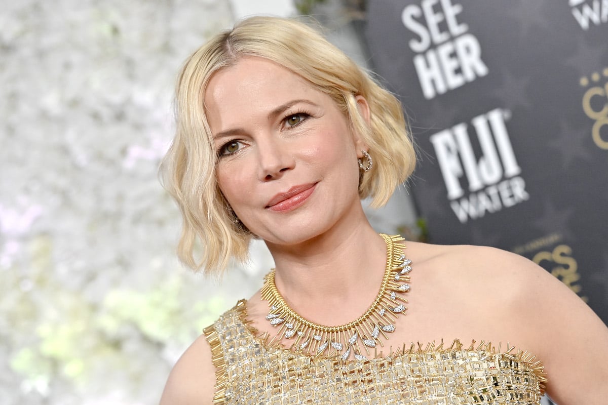 Michelle Williams poses at the the 28th Annual Critics Choice Awards