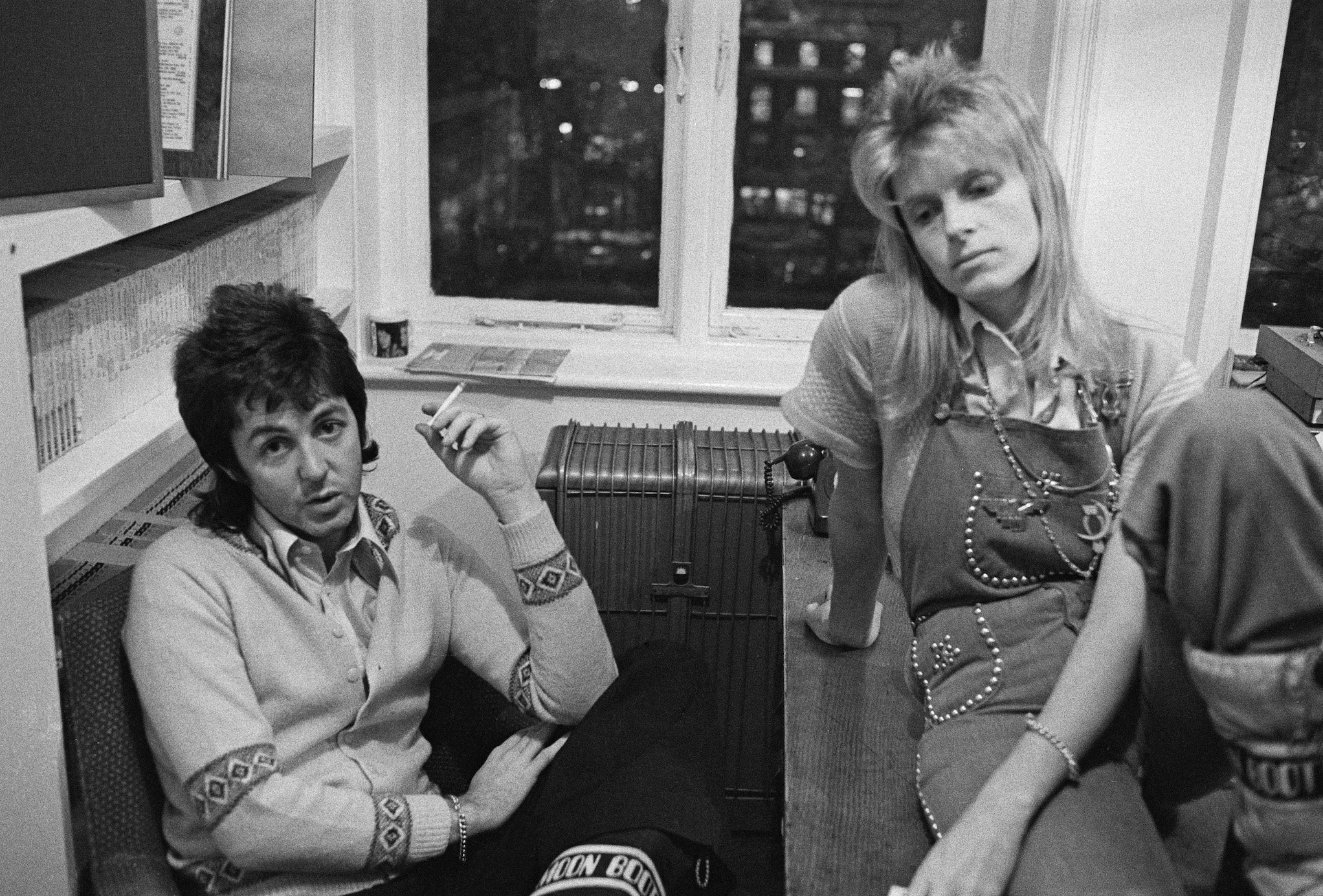 Paul McCartney of The Beatles with his wife, Linda