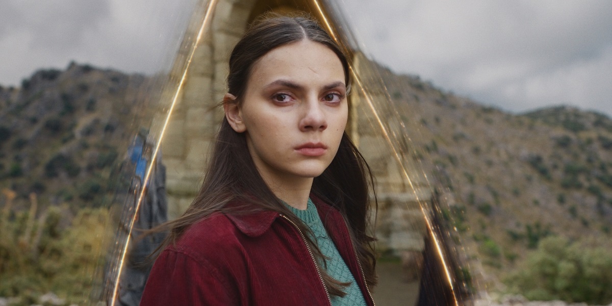‘His Dark Materials’ Star Dafne Keen Read the Book Series Twice to Prepare for Her Role as Lyra