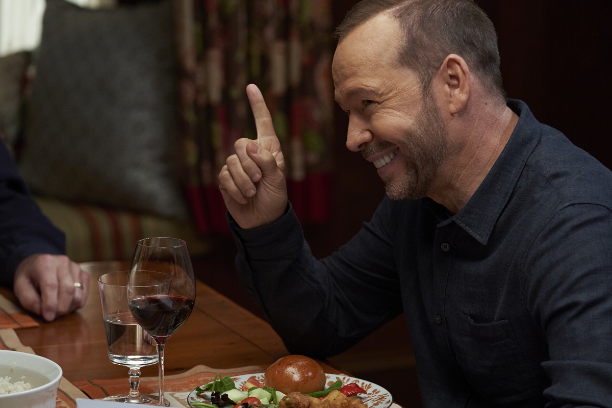 donnie wahlberg blue bloods family dinner