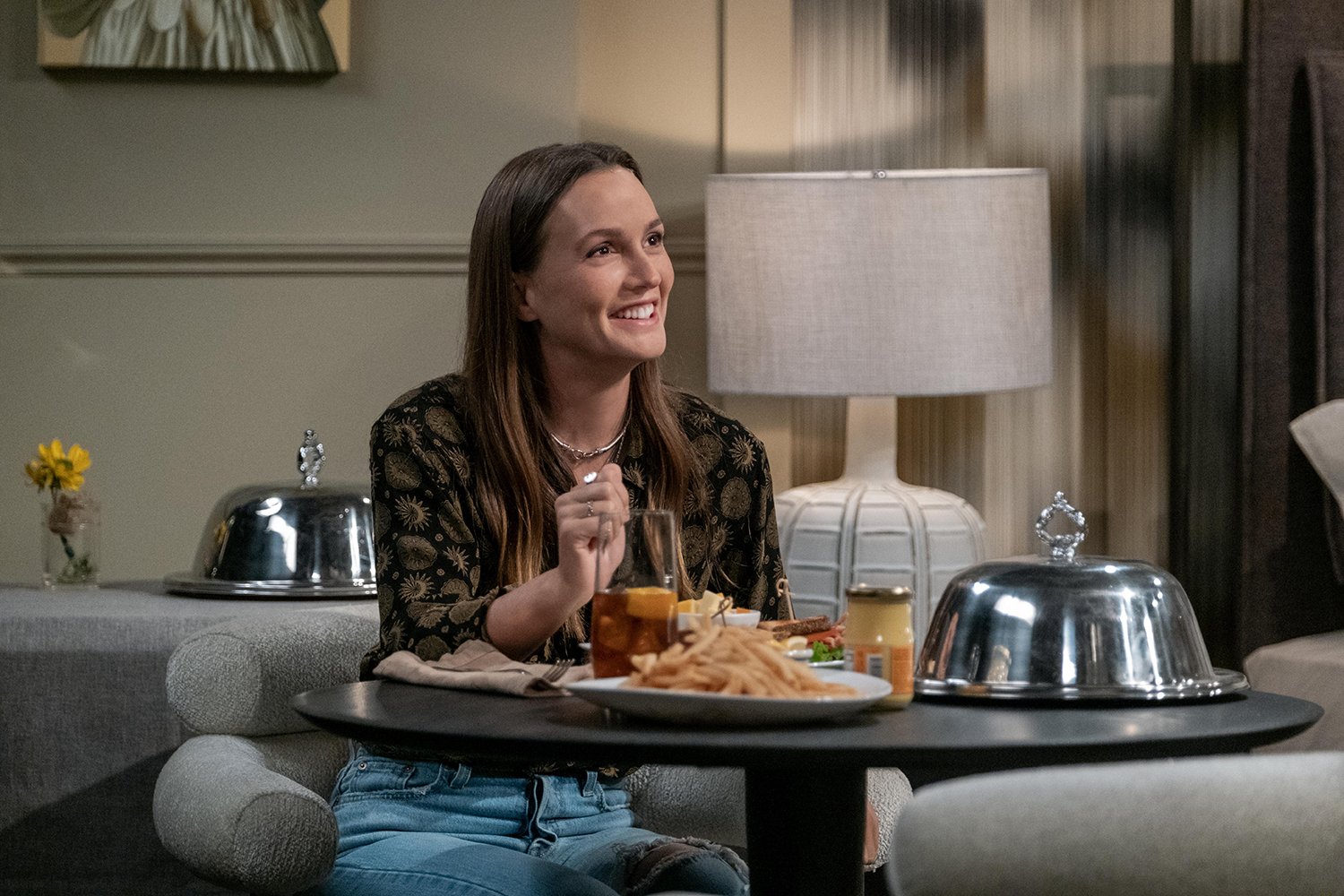 How I Met Your Father Is Leighton Meester In Season 2 How I Met Your Father Is Leighton Meester In Season 2