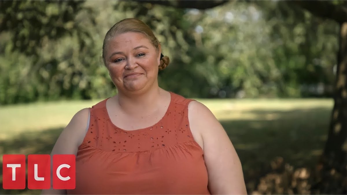 Amanda Halterman talking with cameras in TLC's '1000-Lb. Sisters'