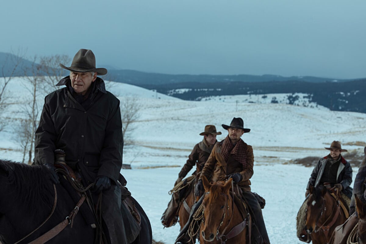 In '1923' Episode 7, Harrison Ford rides a horse through the snow with his ranch hands. 