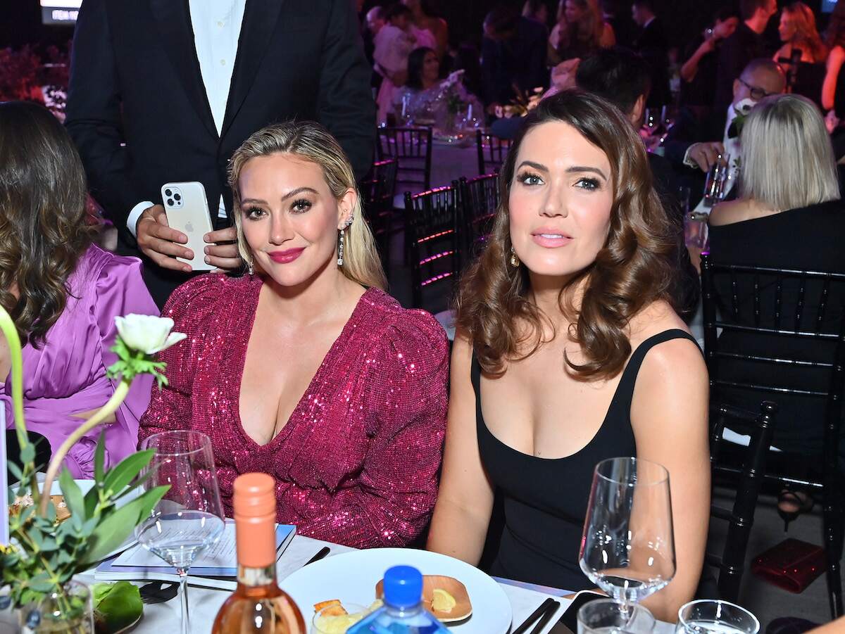 Hilary Duff and Mandy Moore friends
