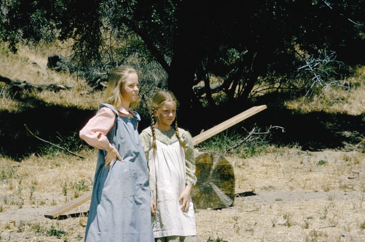 Melissa Sue Anderson as Mary Ingalls and Melissa Gilbert as Laura Ingalls.