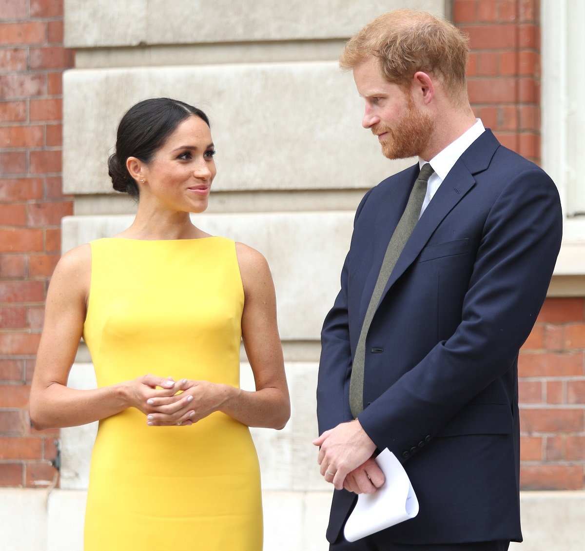 Meghan Markle and Prince Harry arrive at reception to meet youngsters from across the Commonwealth in 2018