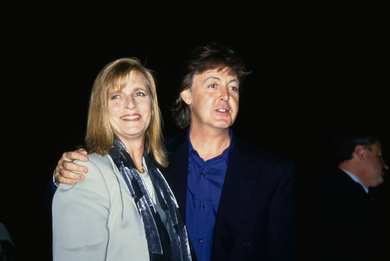 Paul McCartney and his wife Linda at an event in 1990.