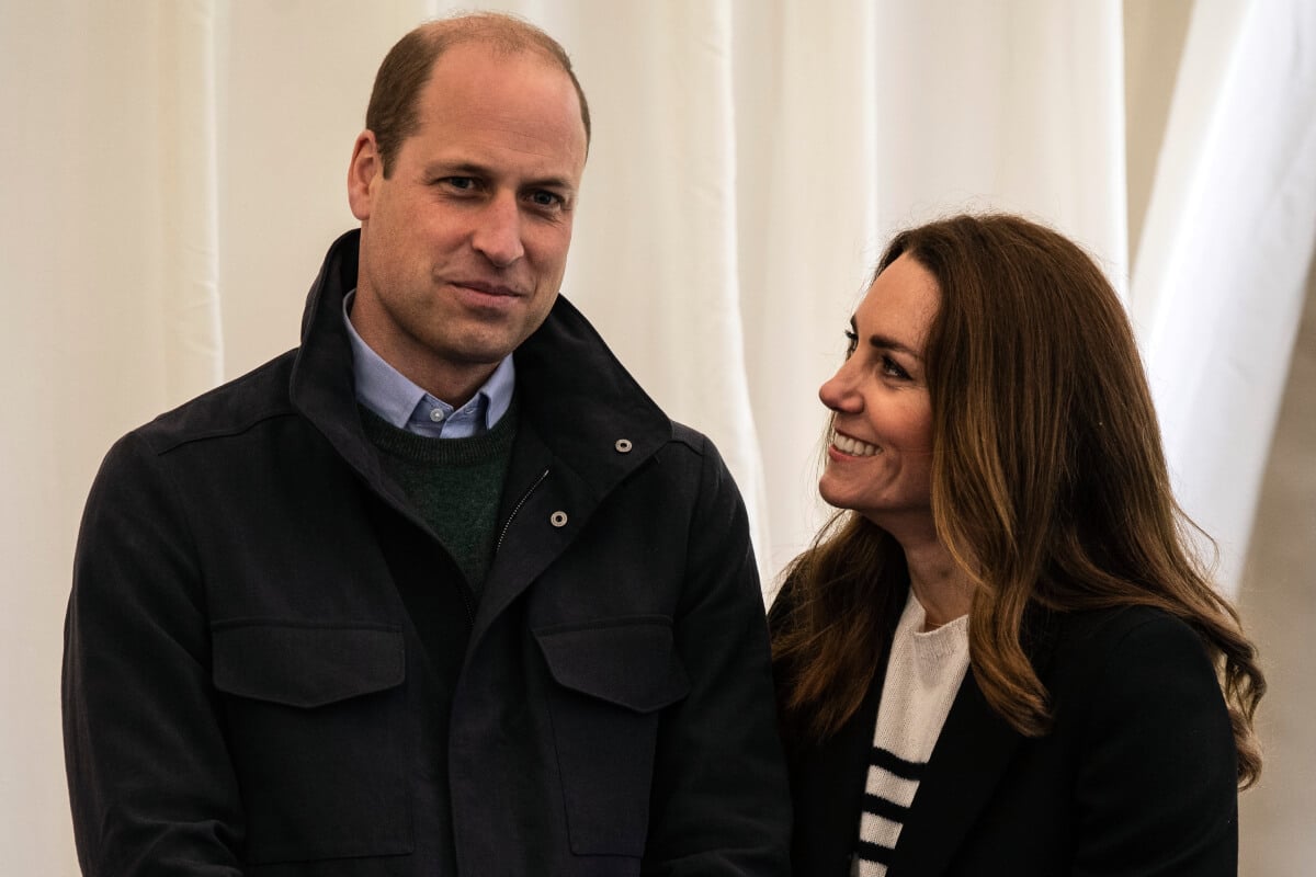 Prince William and Kate Middleton meet students during a visit to the University of St Andrews on May 26, 2021 in St Andrews, Scotland