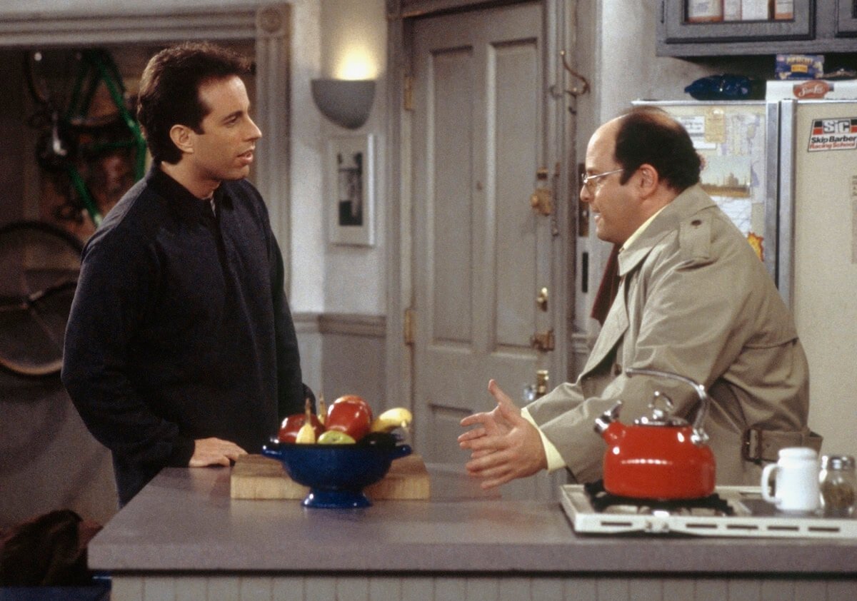 'Seinfeld': Jason Alexander leans on Jerry Seinfeld's counter