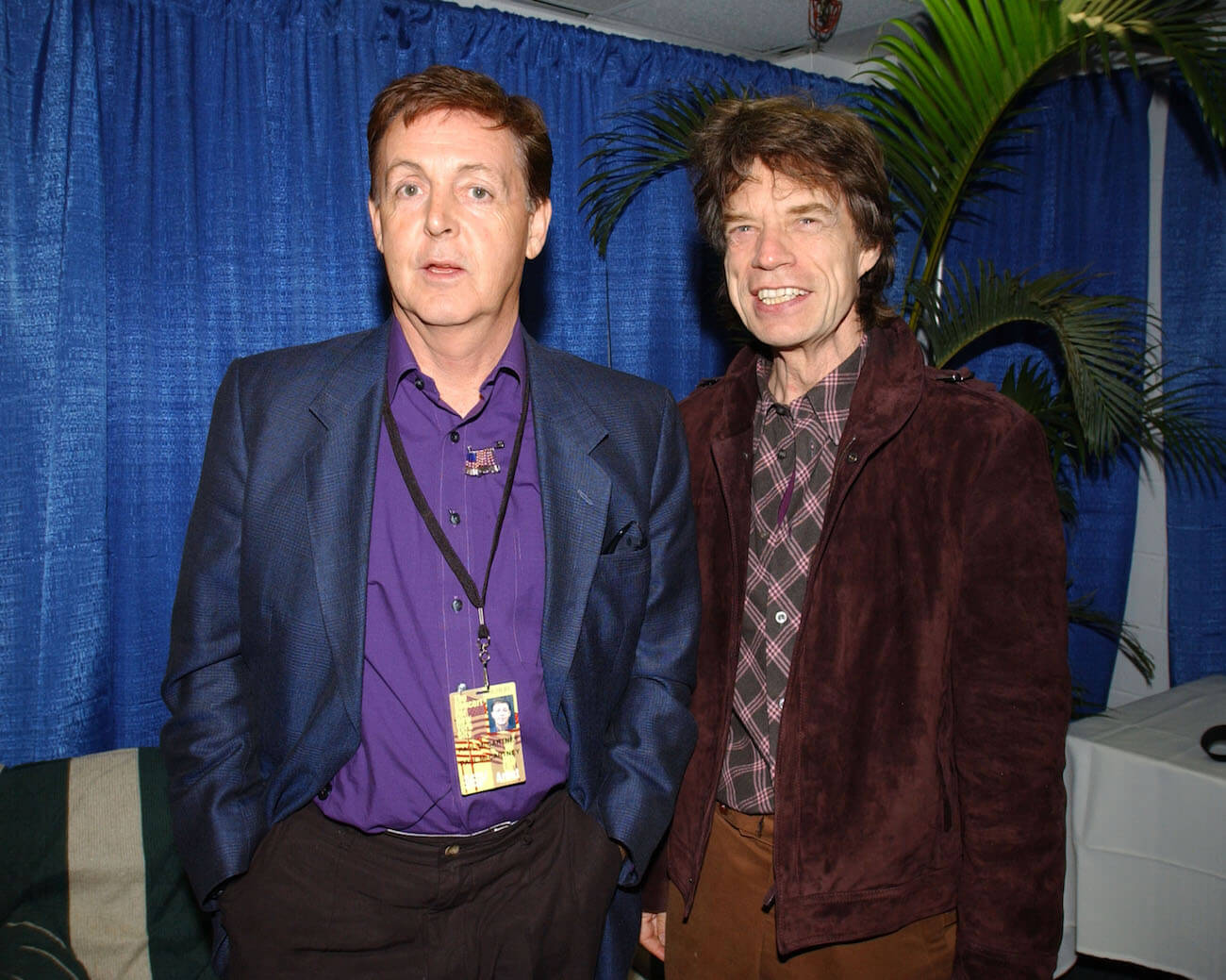 Paul McCartney of The Beatles and Mick Jagger of The Rolling Stones at an event in 2001. 