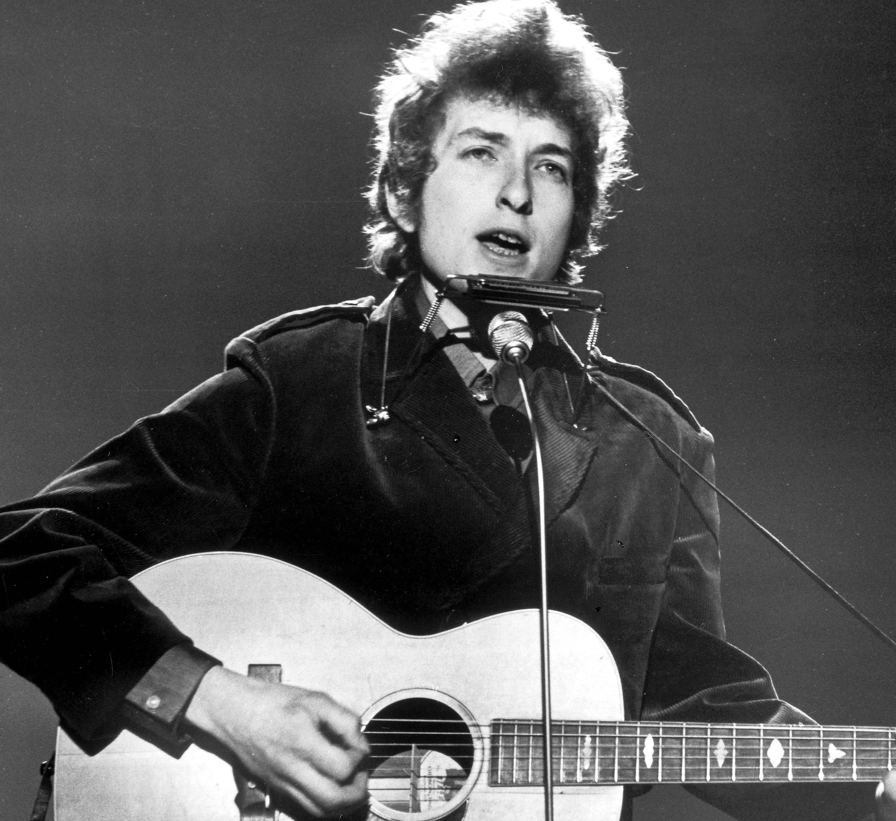 Why Bob Dylan Doesn’t Consider Himself a ‘Cult Figure’