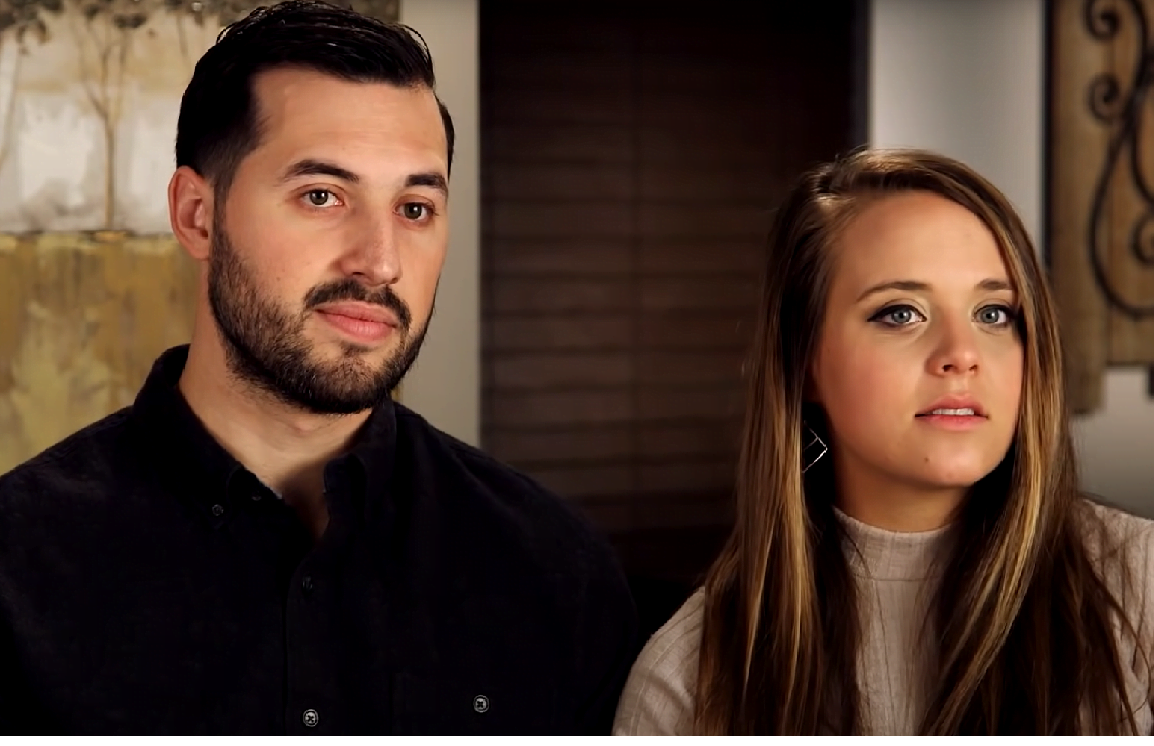 Jeremy and Jinger Vuolo sit for an interview during an episode of 'Counting On'. Jinger has opted to break several important Duggar family rules with her own family. 