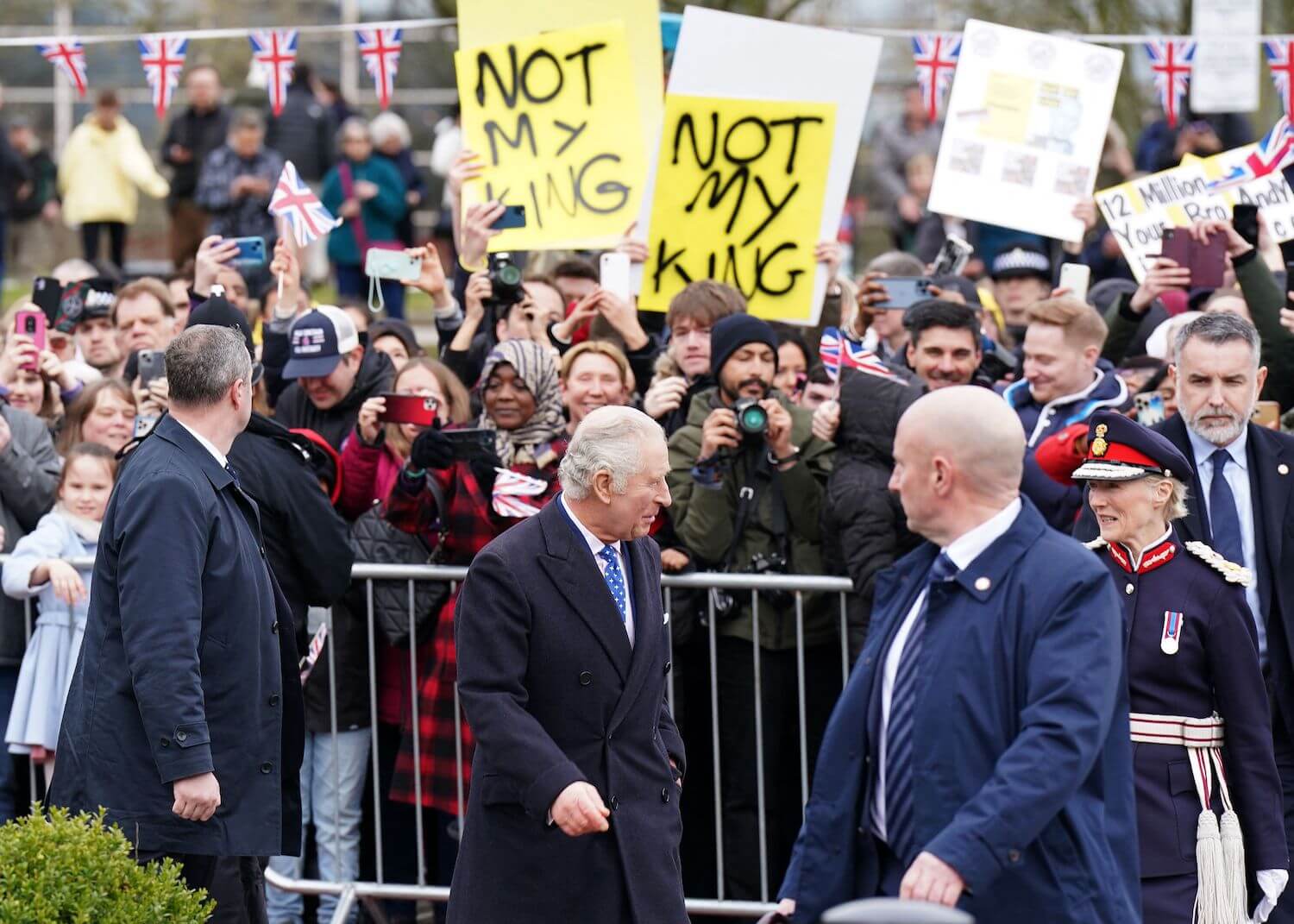 King Charles ignores protestors in Milton Keynes