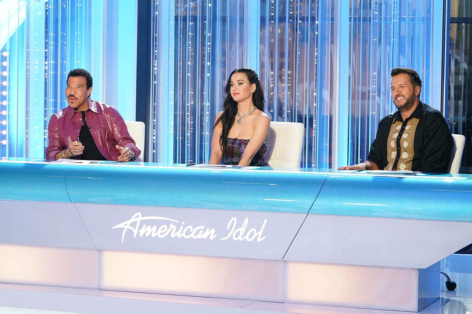 ‘American Idol’: Katy Perry Tearfully Calls for Change After Hearing School Shooting Survivor’s Story — ‘Our Country Has Failed Us’