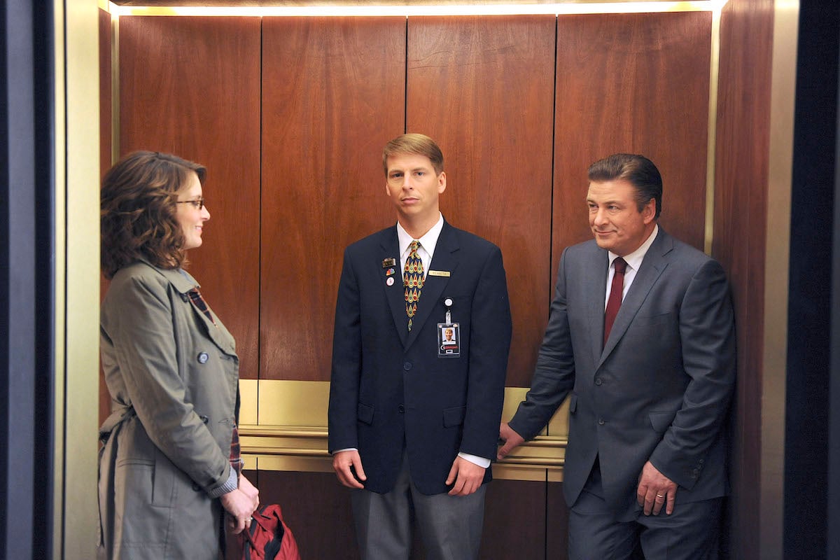 '30 Rock': Tina Fey, Jack McBrayer, and Alec Baldwin stand in the elevator