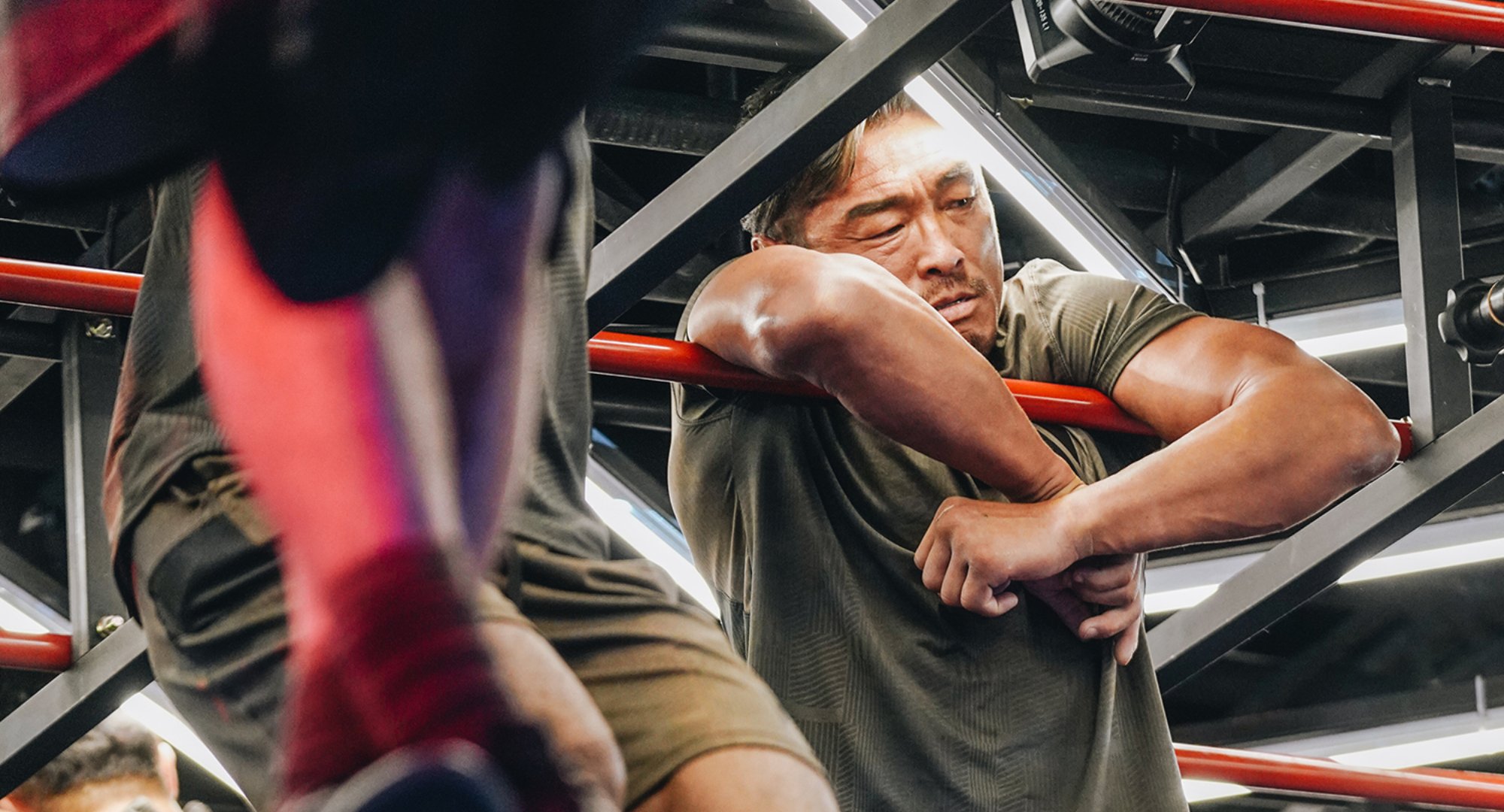 Choo Sung-hoon during pre-elimination challenge on 'Physical 100.'