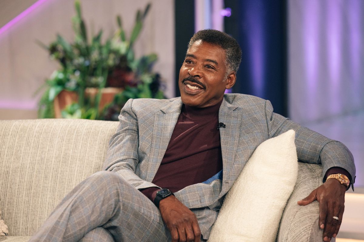 Ernie Hudson sits on a couch on the set of "The Kelly Clarkson Show" in 2022.
