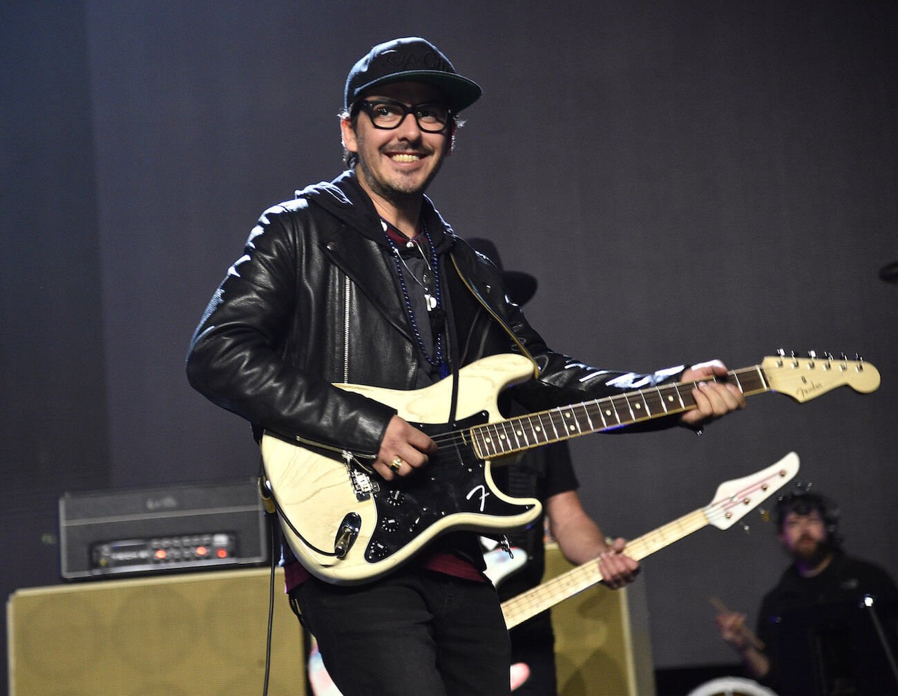 George Harrison's son, Dhani, performing at the 2017 Rock & Roll Hall of Fame induction ceremony.