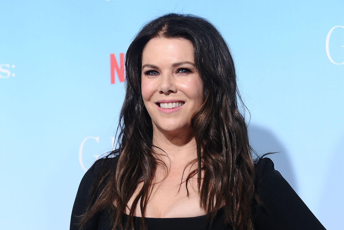 'Gilmore Girls' Lorelai actor Lauren Graham smiles on the red carpet.