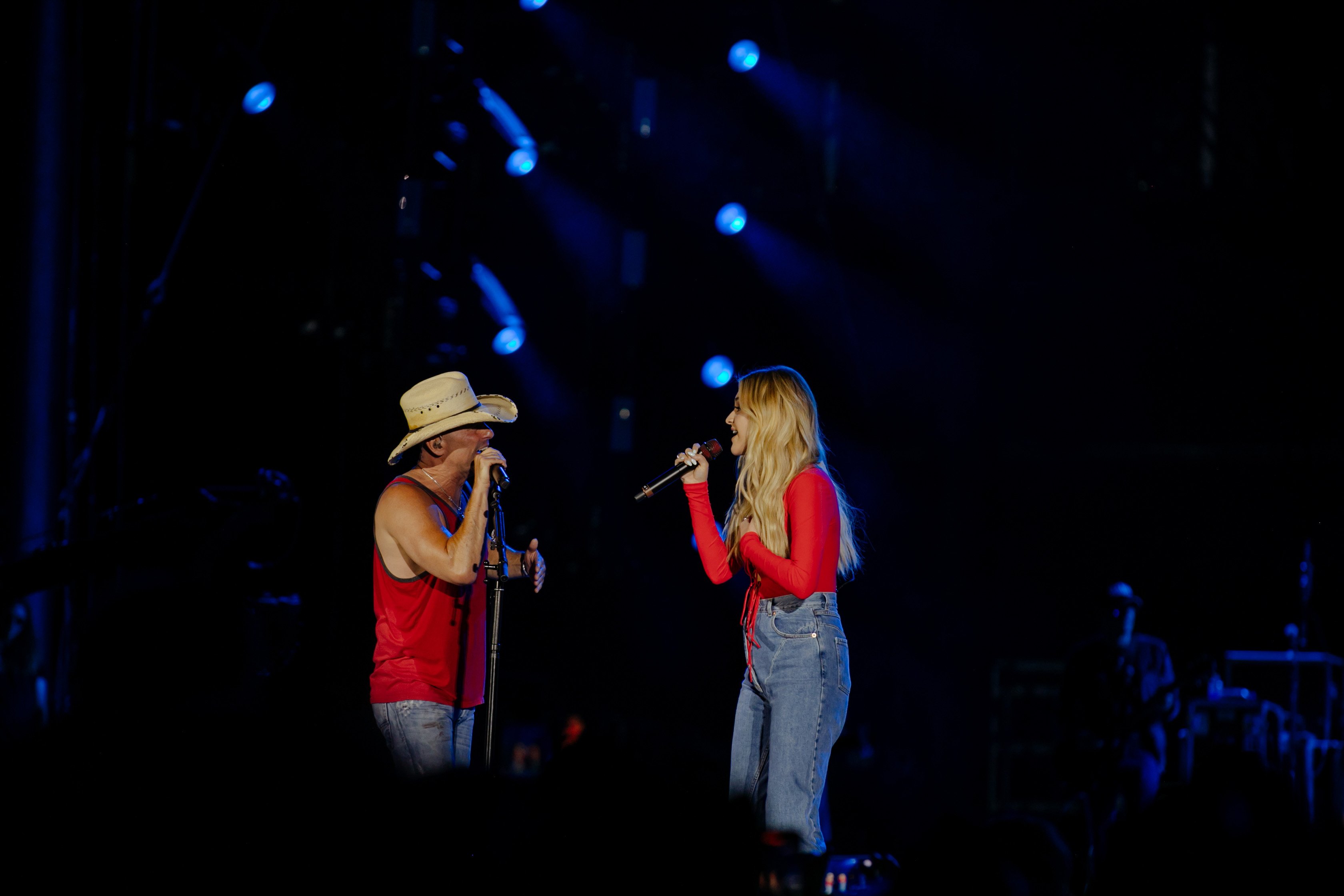 Kenny Chesney performs with surprise guest Kelsea Ballerini at Nissan Stadium