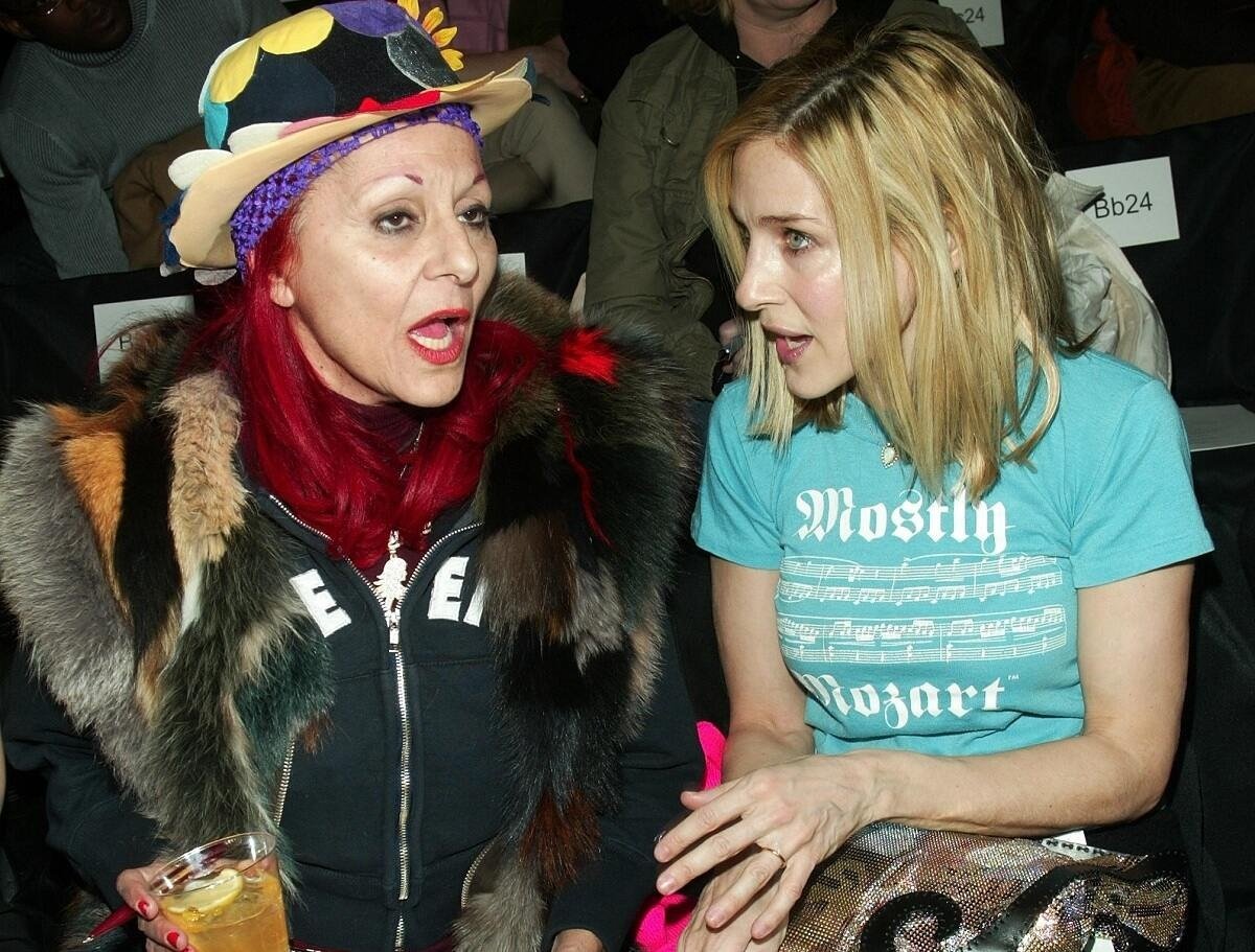 Patricia Field and Sarah Jessica Parker attend the Narciso Rodriguez Fall/Winter 2003 Collection fashion show at the Pavillion in Bryant Park during Mercedes-Benz Fashion Week February 11, 2003