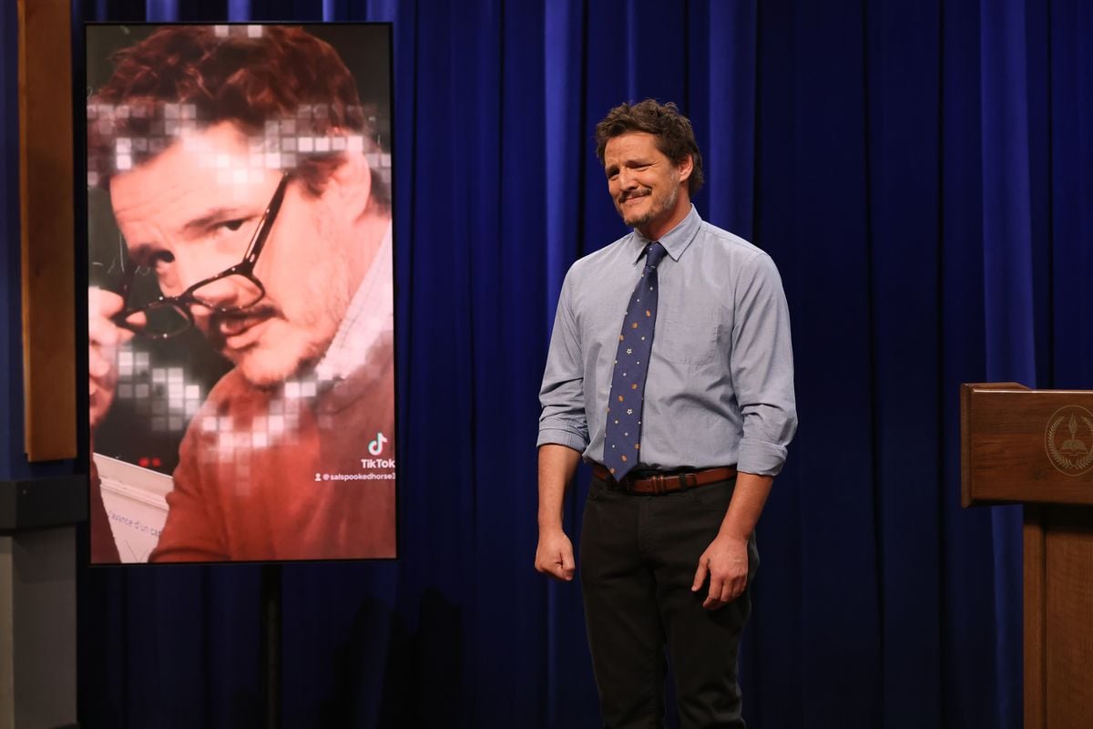 Pedro Pascal as teacher Mr. Ben during the Fancam Assembly sketch on "Saturday Night Live."