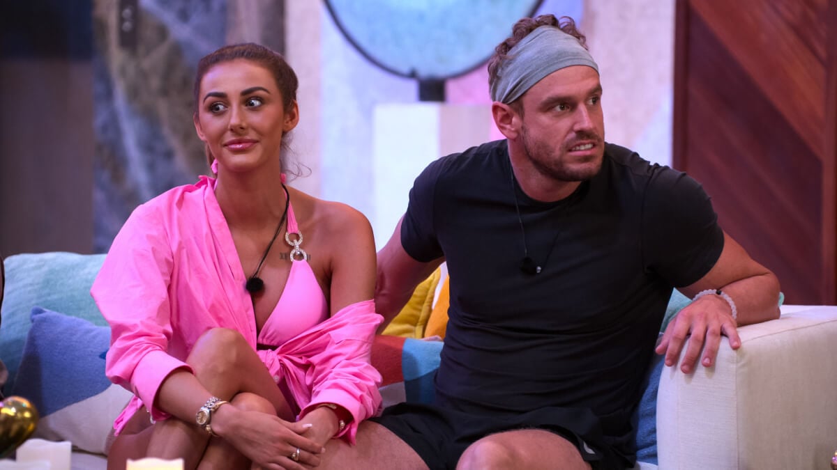 Perfect Match': How Old Is Chloe Compared to Shayne and Mitchell?