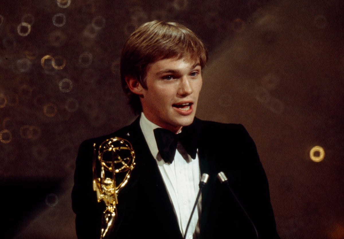 Richard Thomas of 'The Waltons' accepting his Emmy award in 1973