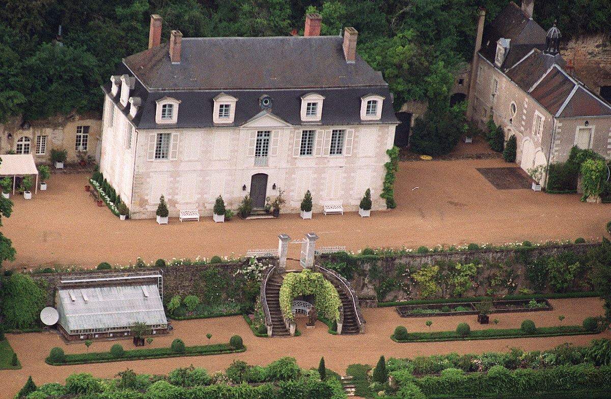 An aerial photo of Mick Jagger's French chateau, La Fourchette, and its gardens