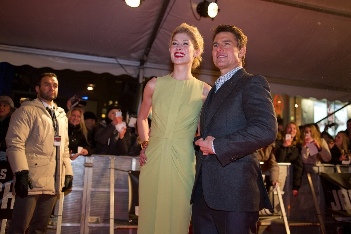 Rosamund Pike and Tom Cruise at premiere of 'Jack Reacher'.