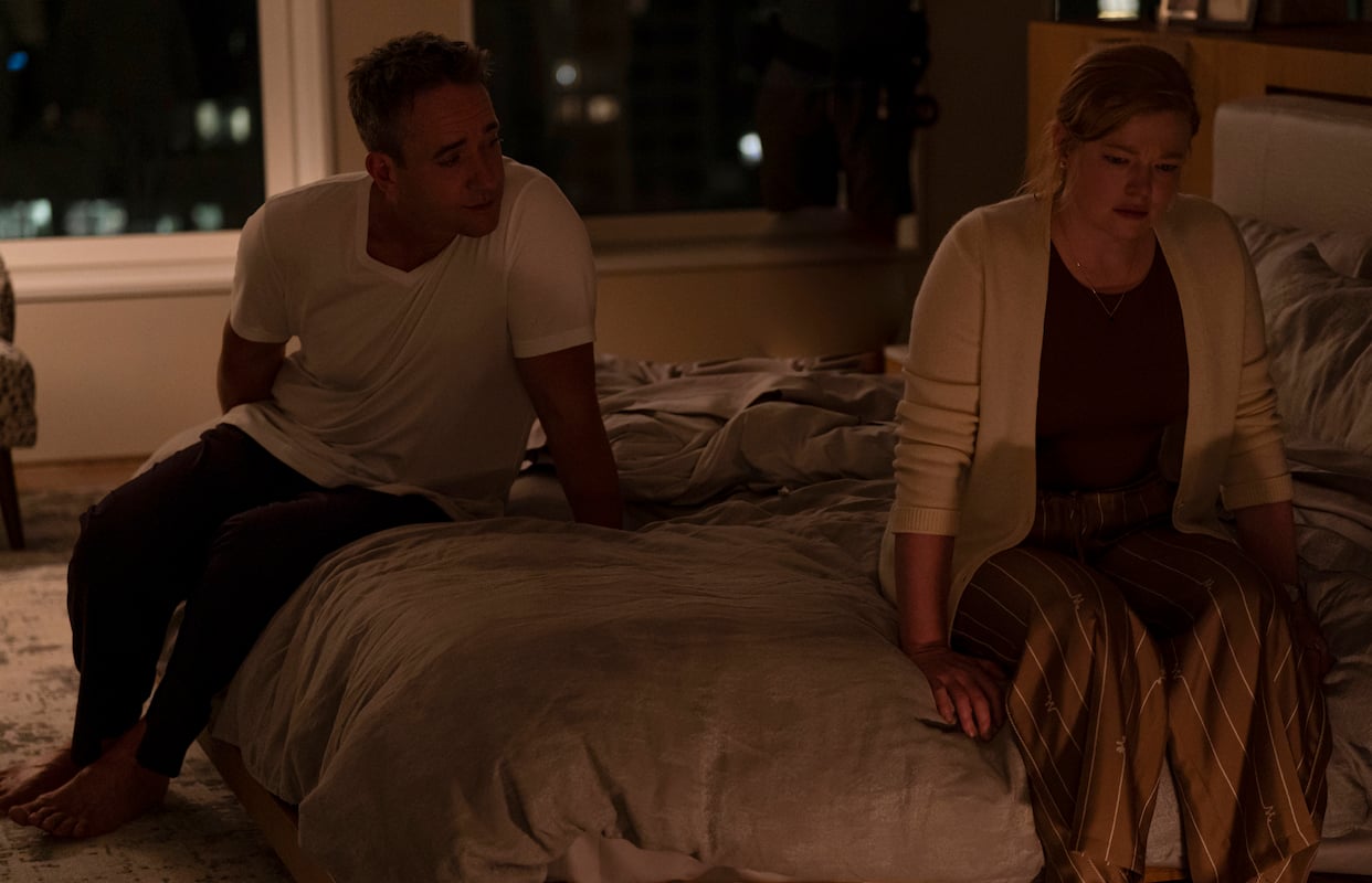 'Succession' Season 4: Shiv (Sarah Snook) and Tom (Matthew Macfadyen) sit on the bed.